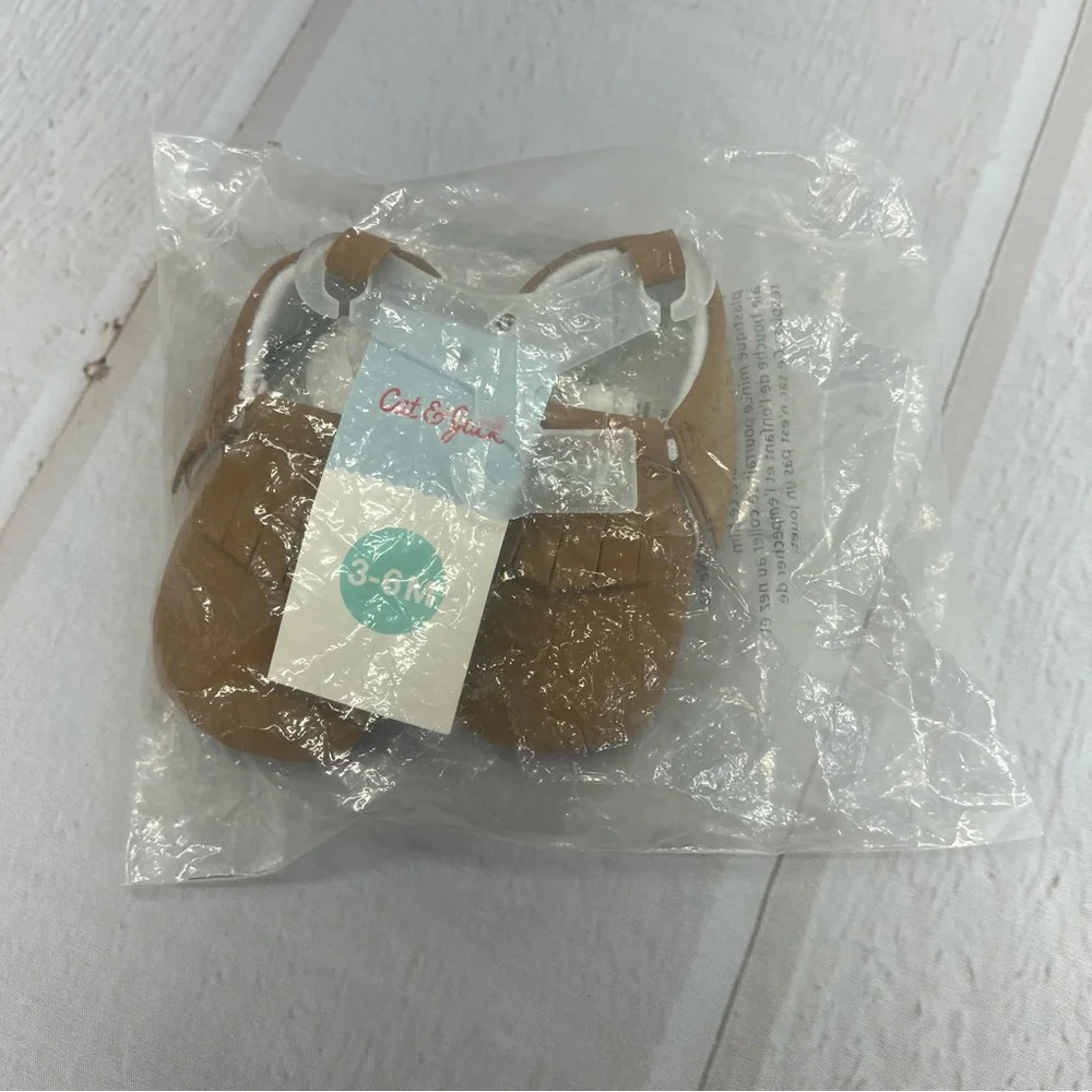 NWT Baby Classic Brown Moccasins 3-6 Months‎
